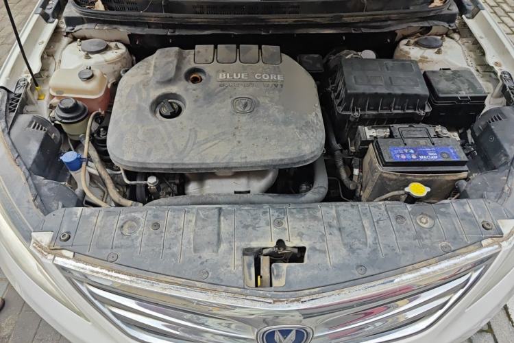 Used CHANGAN Eado 2015 1.6L Manual Luxury Model China IV Standard Engine Bay