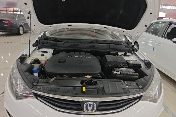 Used CHANGAN Eado 2015 1.6L Automatic Junku Model China IV Standard Engine Bay