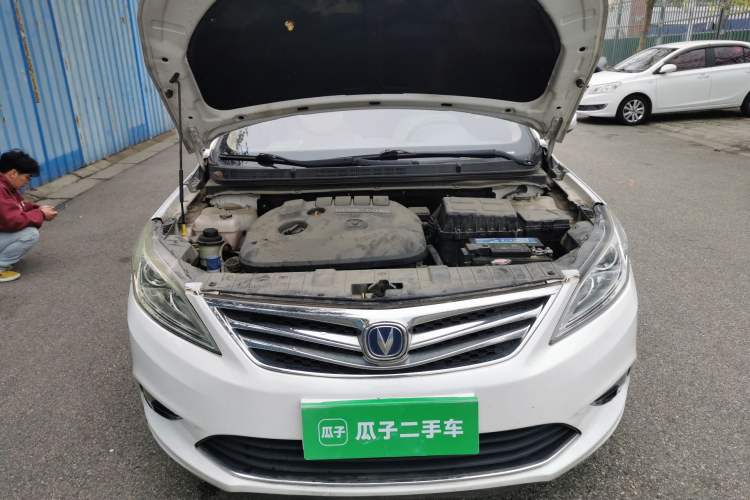 Used CHANGAN Eado 2015 1.6L Manual Luxury Model China IV Standard Engine Bay