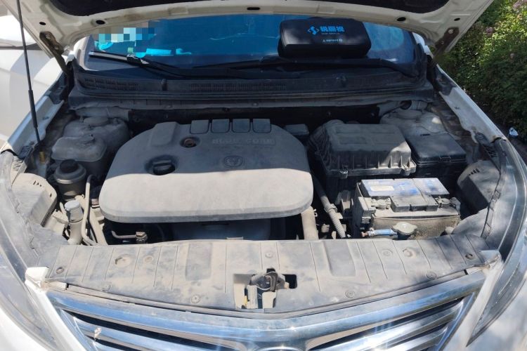Used CHANGAN Eado 2015 1.6L Manual Luxury Model China IV Standard Engine Bay