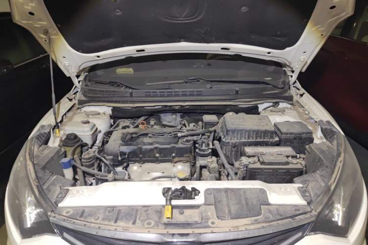 Used CHANGAN Eado 2015 1.6L Manual Junku Model China IV Standard Engine Bay