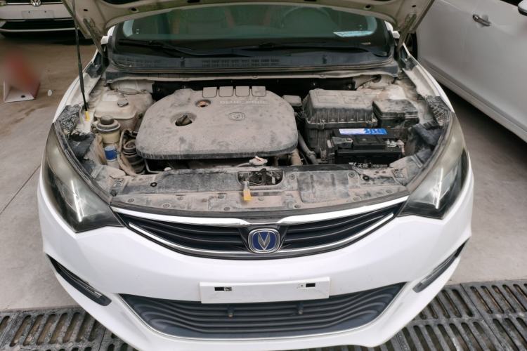 Used CHANGAN Eado 2015 1.6L Automatic Junku Model China V Standard Engine Bay