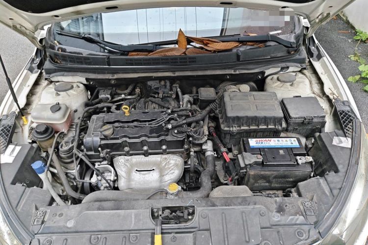 Used CHANGAN Eado 2015 1.6L Automatic Junku Model China IV Standard Engine Bay