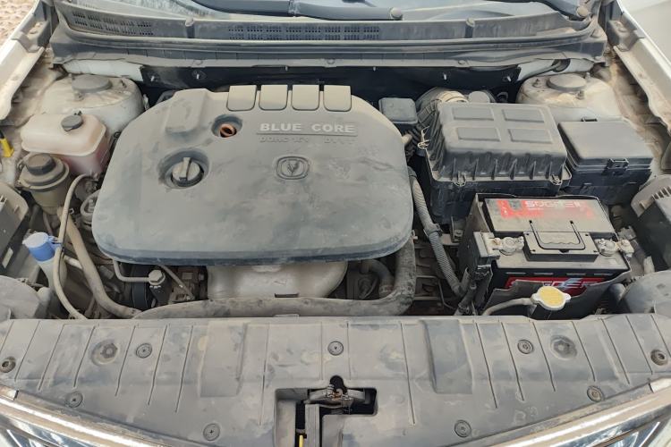 Used CHANGAN Eado 2015 1.6L Manual Luxury Model China IV Standard Engine Bay