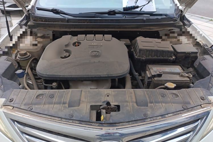 Used CHANGAN Eado 2015 1.6L Manual Luxury Model China V Standard Engine Bay