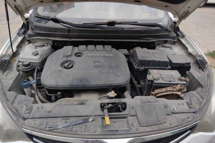 Used CHANGAN Eado 2015 1.6L Manual Junku Model China IV Standard Engine Bay