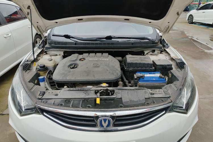 Used CHANGAN Eado 2015 1.6L Manual Junku Model China IV Standard Engine Bay