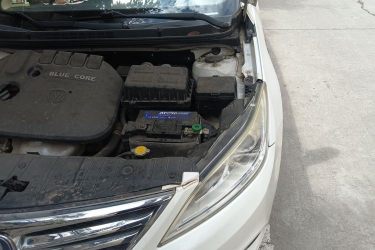 Used CHANGAN Eado 2015 1.6L Manual Luxury Model China IV Standard Engine Bay Left