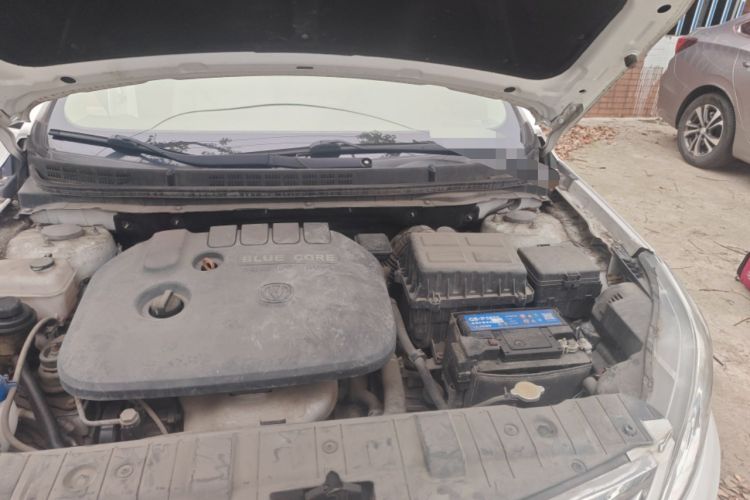 Used CHANGAN Eado 2015 1.6L Manual Luxury Model China IV Standard Engine Bay Left