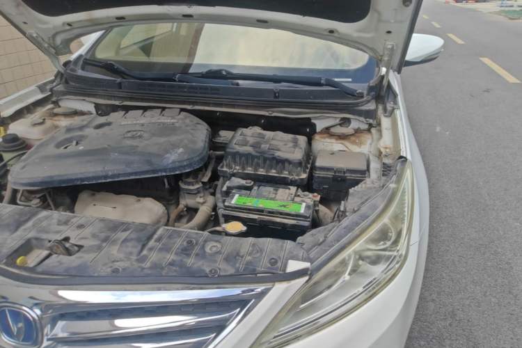 Used CHANGAN Eado 2015 1.6L Manual Luxury Model China IV Standard Engine Bay Left