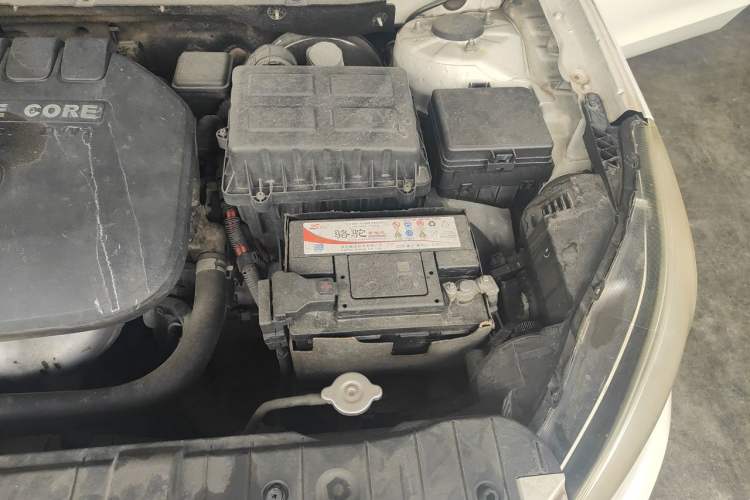 Used CHANGAN Eado 2015 1.6L Manual Luxury Model China V Standard Engine Bay Left