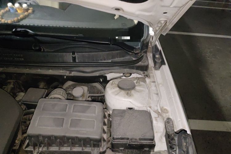 Used CHANGAN Eado 2015 1.6L Manual Luxury Model China V Standard Engine Bay Left