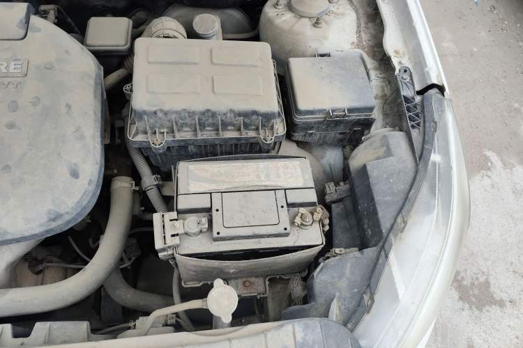 Used CHANGAN Eado 2015 1.6L Manual Luxury Model China IV Standard Engine Bay Left