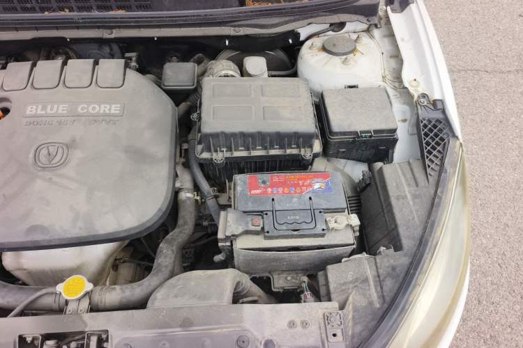 Used CHANGAN Eado 2015 1.6L Manual Junku Model China IV Standard Engine Bay Left