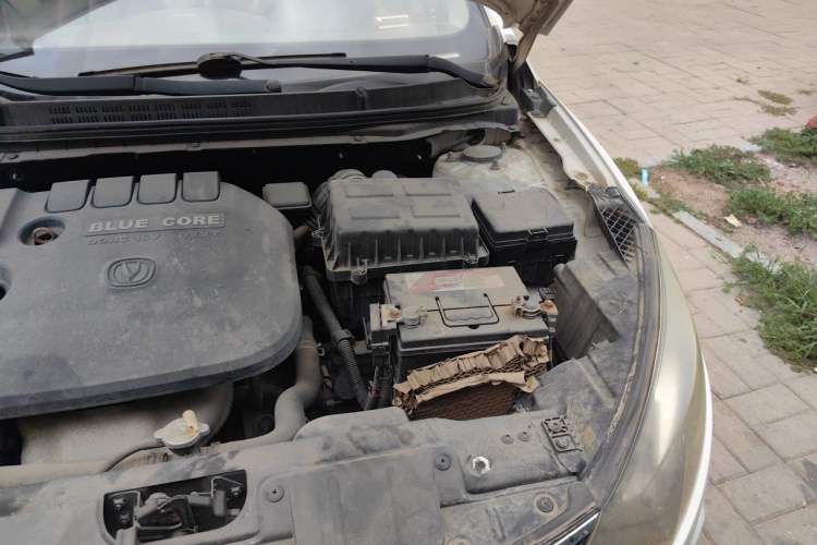 Used CHANGAN Eado 2015 1.6L Manual Junku Model China IV Standard Engine Bay Left