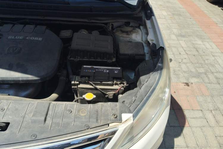 Used CHANGAN Eado 2015 1.6L Manual Elite Model China V Standard Engine Bay Left