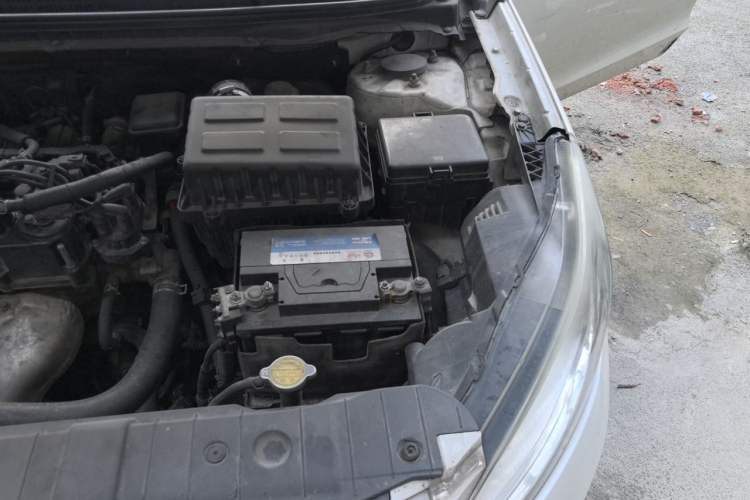 Used CHANGAN Eado 2015 1.6L Manual Luxury Model China IV Standard Engine Bay Left