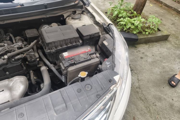 Used CHANGAN Eado 2015 1.6L Automatic Luxury Model Engine Bay Left