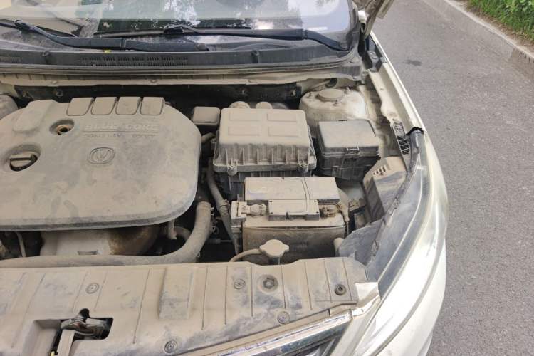 Used CHANGAN Eado 2015 1.6L Manual Flagship Model Engine Bay Left