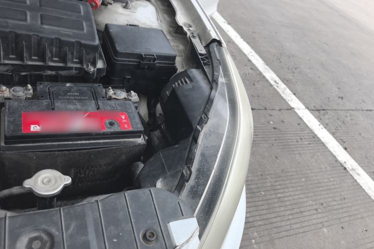 Used CHANGAN Eado 2015 1.6L Automatic Luxury Model Engine Bay Left