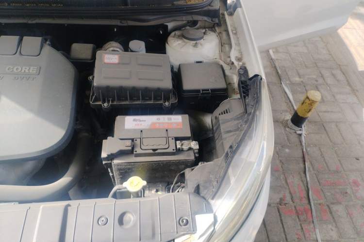 Used CHANGAN Eado 2015 1.6L Manual Luxury Model China V Standard Engine Bay Left