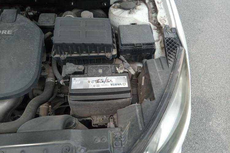 Used CHANGAN Eado 2015 1.6L Manual ZhiKu Model China IV Standard Engine Bay Left
