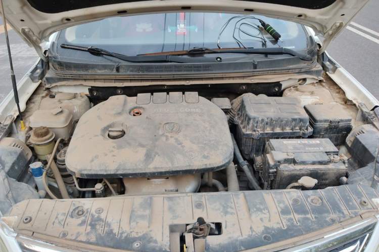Used CHANGAN Eado 2015 1.6L Manual Luxury Model China V Standard Engine Bay
