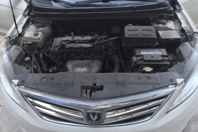 Used CHANGAN Eado 2015 1.6L Manual Luxury Model China IV Standard Engine Bay