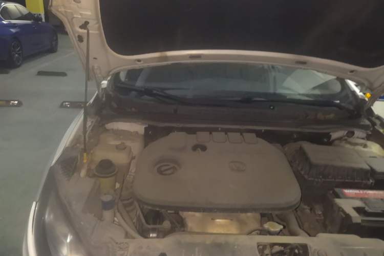 Used CHANGAN Eado 2015 1.6L Automatic Junku Model China IV Standard Engine Bay Right