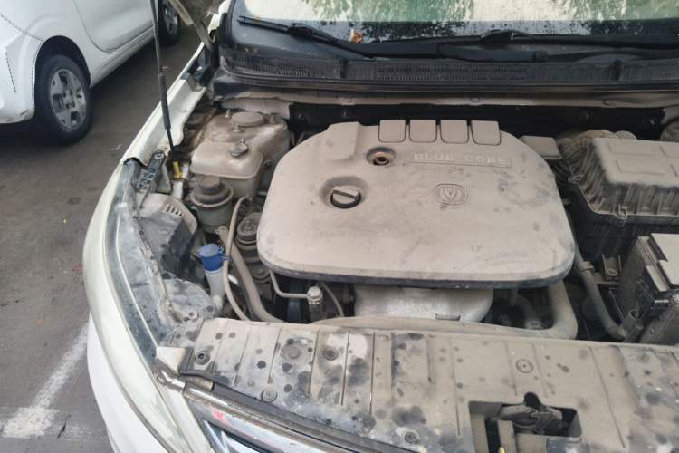 Used CHANGAN Eado 2015 1.6L Manual Luxury Model China V Standard Engine Bay Right