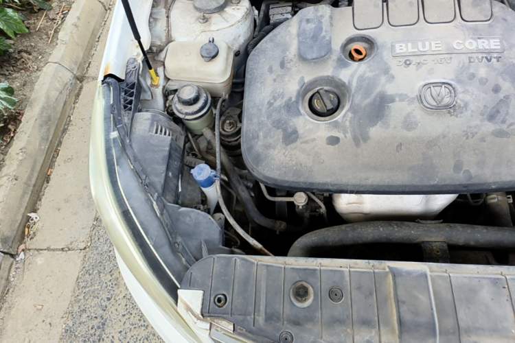 Used CHANGAN Eado 2015 1.6L Automatic Luxury Model Engine Bay Right