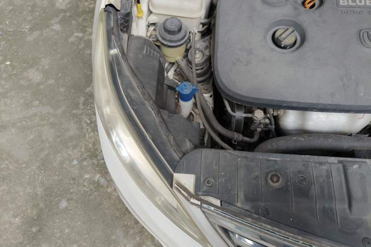 Used CHANGAN Eado 2015 1.6L Manual Luxury Model China V Standard Engine Bay Right