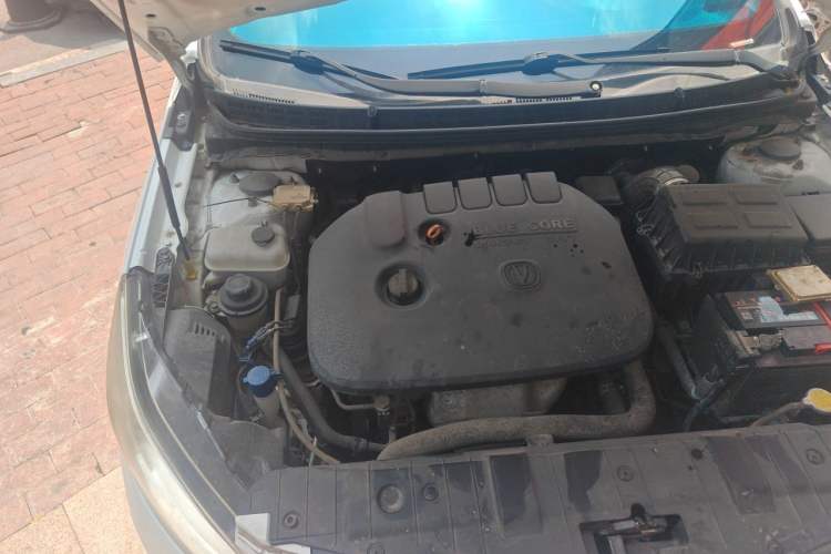 Used CHANGAN Eado 2015 1.6L Manual Luxury Model China V Standard Engine Bay Right