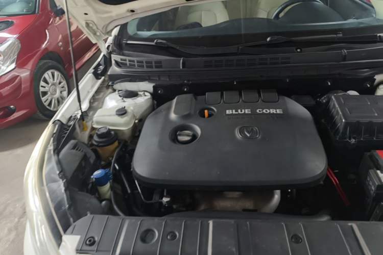 Used CHANGAN Eado 2015 1.6L Automatic Luxury Model Engine Bay Right
