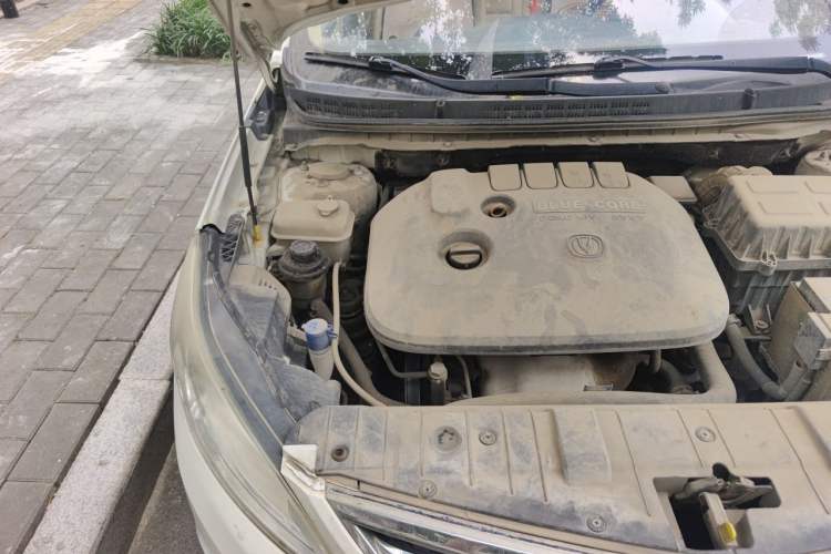 Used CHANGAN Eado 2015 1.6L Manual Flagship Model Engine Bay Right