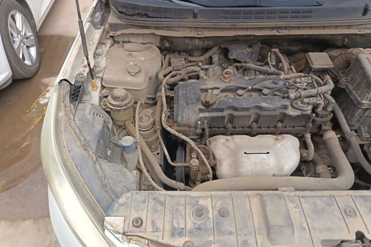 Used CHANGAN Eado 2015 1.6L Manual Luxury Model China IV Standard Engine Bay Right