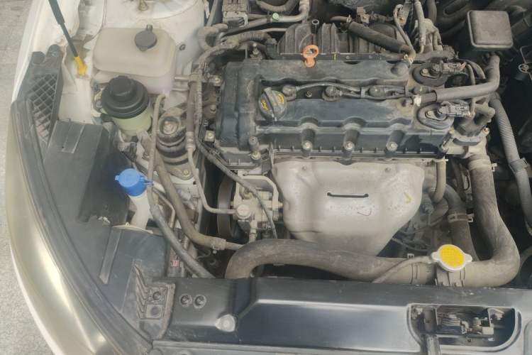 Used CHANGAN Eado 2015 1.6L Manual Junku Model China IV Standard Engine Bay Right