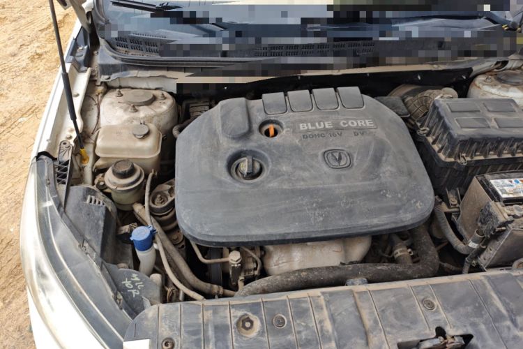 Used CHANGAN Eado 2015 1.6L Manual Luxury Model China IV Standard Engine Bay Right