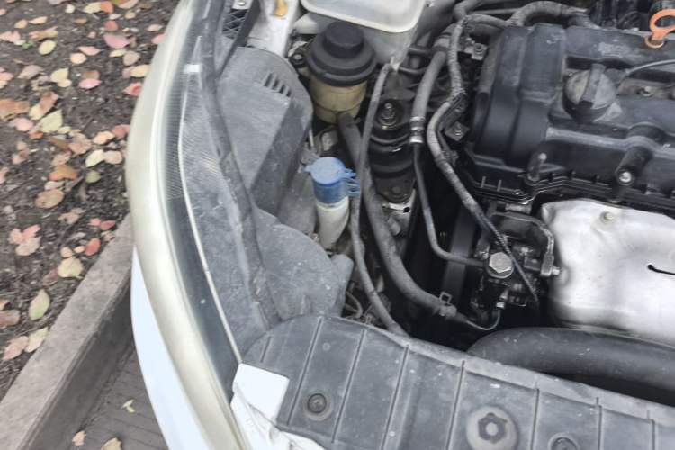 Used CHANGAN Eado 2015 1.6L Automatic Luxury Model Engine Bay Right