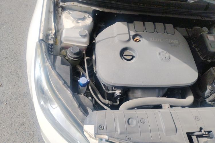 Used CHANGAN Eado 2015 1.6L Manual Luxury Model China V Standard Engine Bay Right