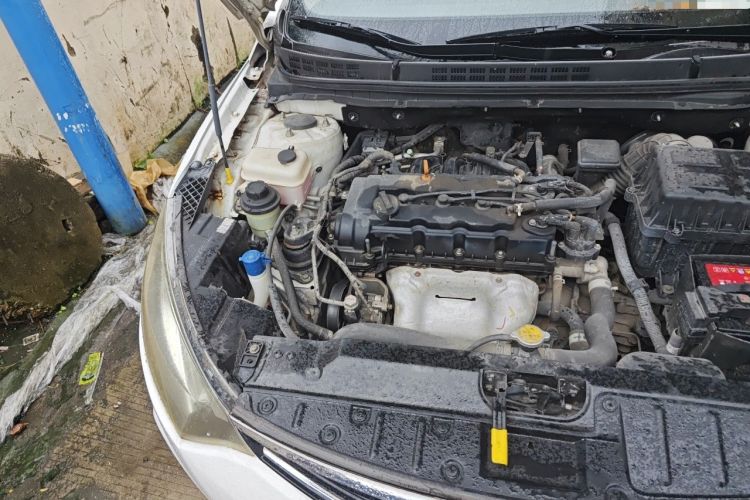 Used CHANGAN Eado 2015 1.6L Manual Junku Model China V Standard Engine Bay Right