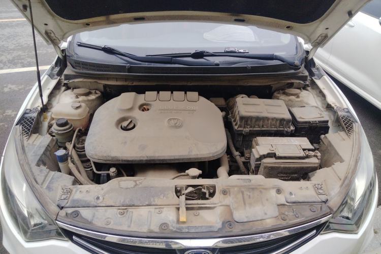 Used CHANGAN Eado 2015 1.6L Manual Junku Model China IV Standard Engine Bay