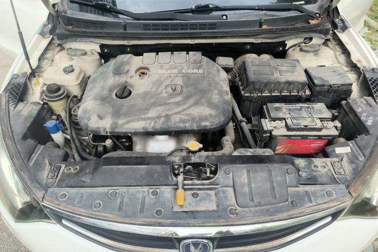 Used CHANGAN Eado 2015 1.6L Automatic ZhiKu Model China V Standard Engine Bay