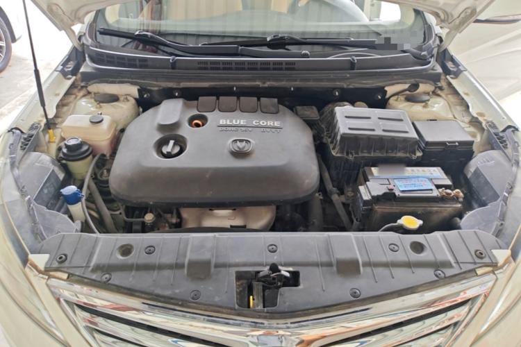 Used CHANGAN Eado 2015 1.6L Manual Elite Model China V Standard Engine Bay