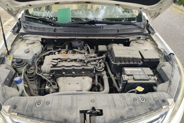 Used CHANGAN Eado 2015 1.6L Manual Luxury Model China V Standard Engine Bay