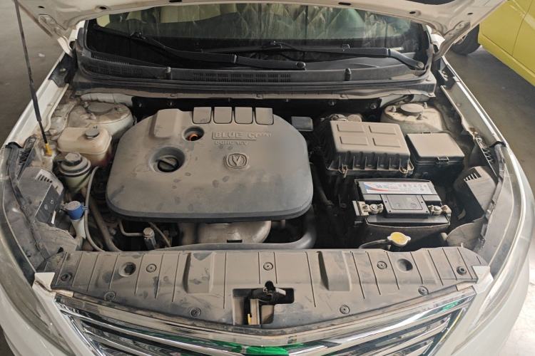 Used CHANGAN Eado 2015 1.6L Manual Luxury Model China V Standard Engine Bay