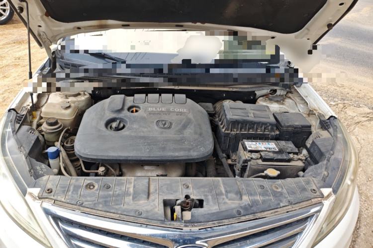 Used CHANGAN Eado 2015 1.6L Manual Luxury Model China IV Standard Engine Bay
