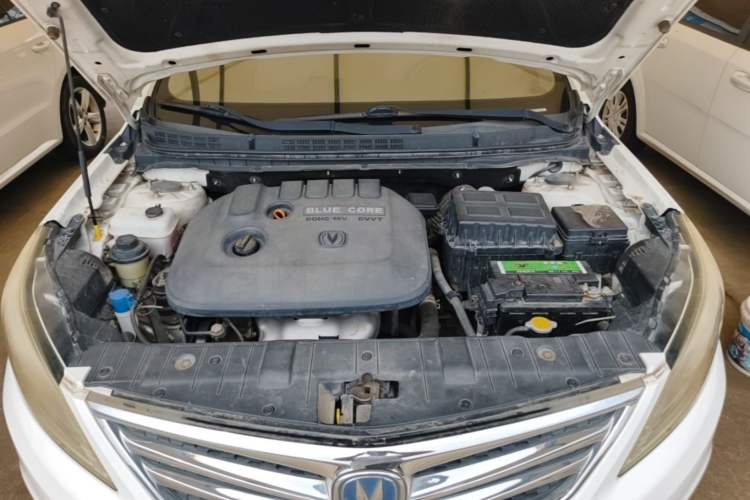 Used CHANGAN Eado 2015 1.6L Manual Luxury Model China V Standard Engine Bay