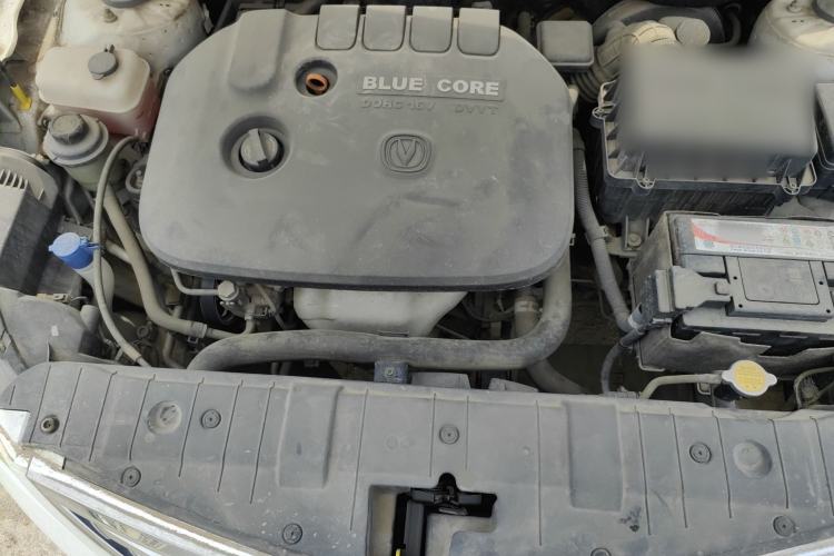 Used CHANGAN Eado 2015 1.6L Manual Luxury Model China V Standard Engine Bay