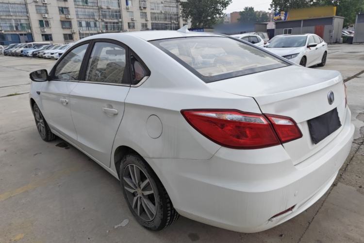 Used CHANGAN Eado 2015 1.6L Manual Luxury Model China V Standard Exterior 2